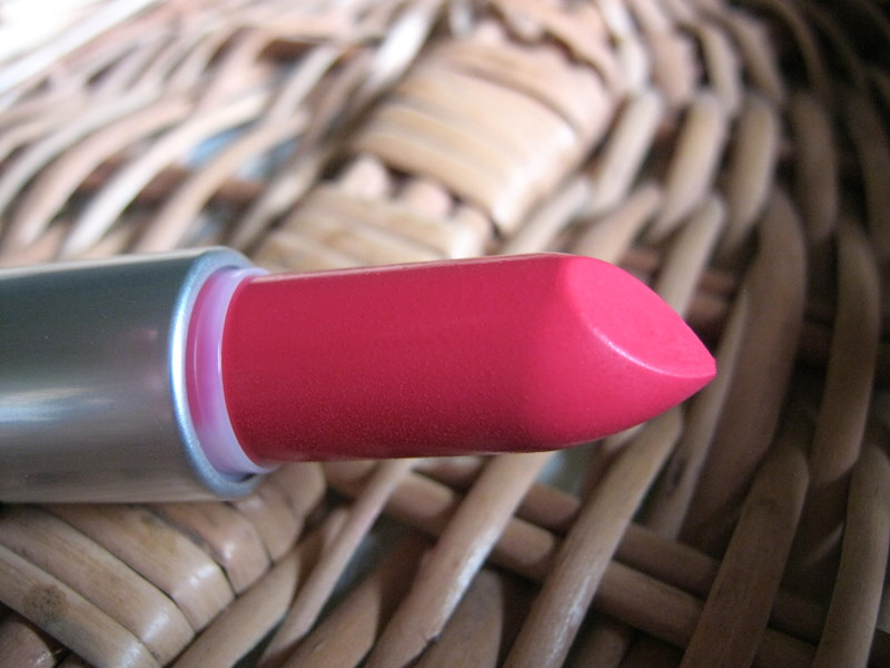 mac lipstick lustering