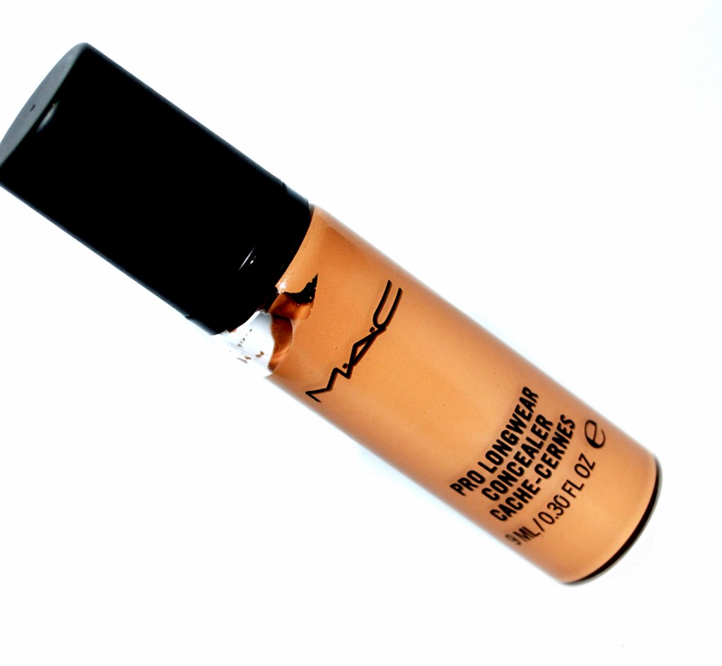 mac pro longwear concealer bottlew