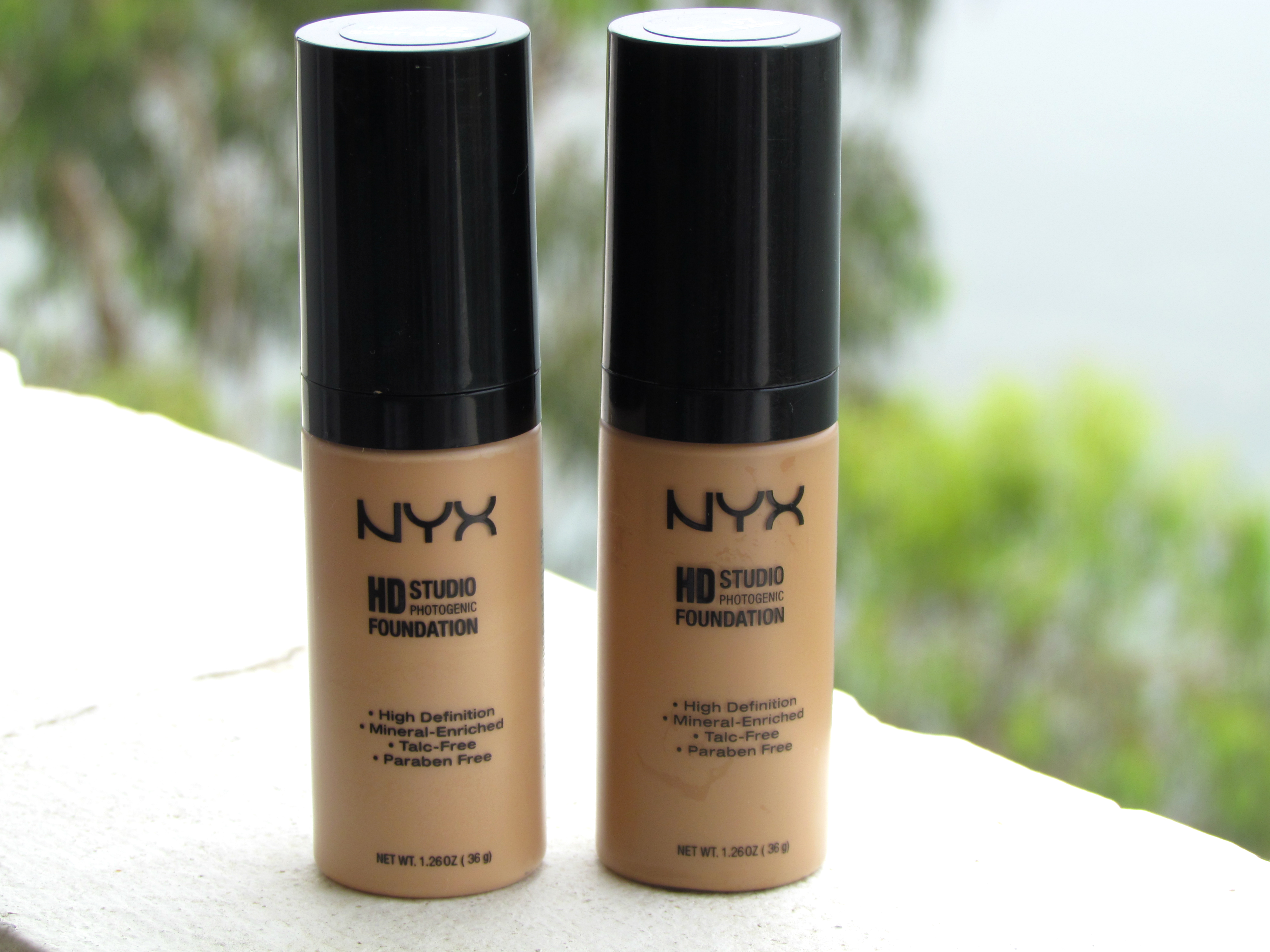 Revlon Colorstay 2in1 Compact Makeup & Concealer 330