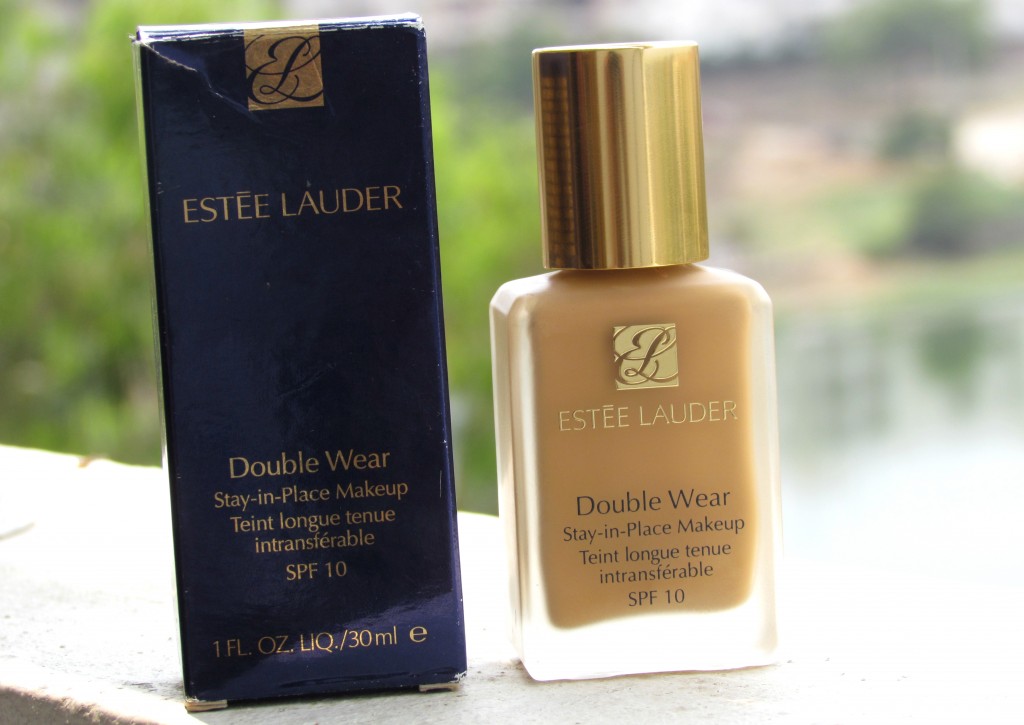 Estee Lauder Double Wear Stay In Place Makeup – 3W2 Cashew Review