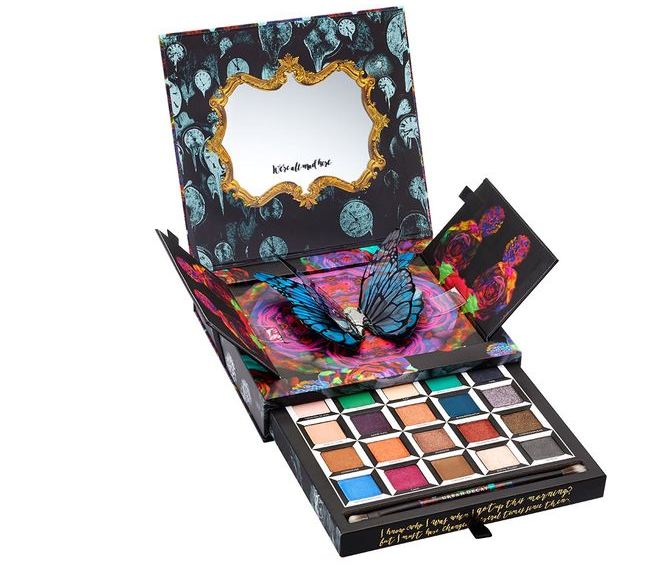 ALICETHROUGHTHELOOKINGGLASSEyeshadowPalette_02