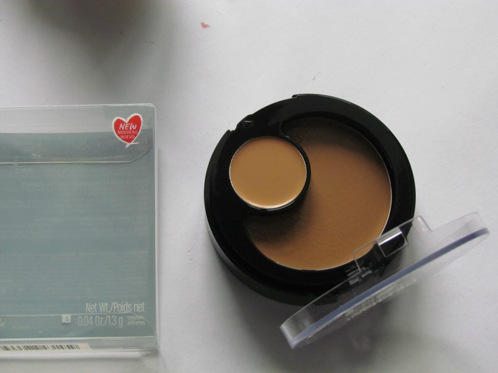 Revlon_Colorstay_2-in-1_Compact Makeup&Concealer_004