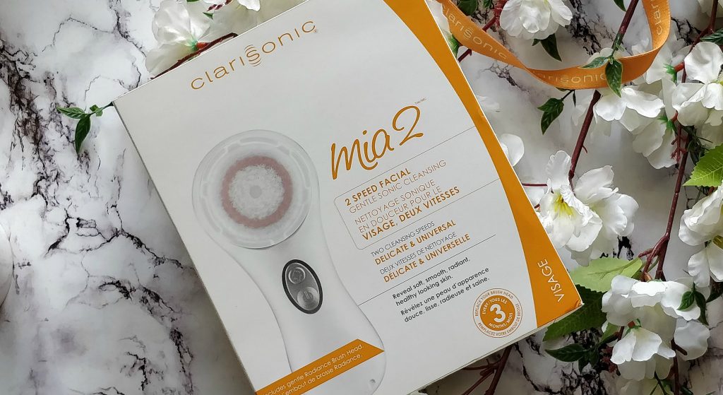 Clarisonic Mia 2 Sonic Facial Cleansing Brush – White, 2 Speeds, Rechargeable