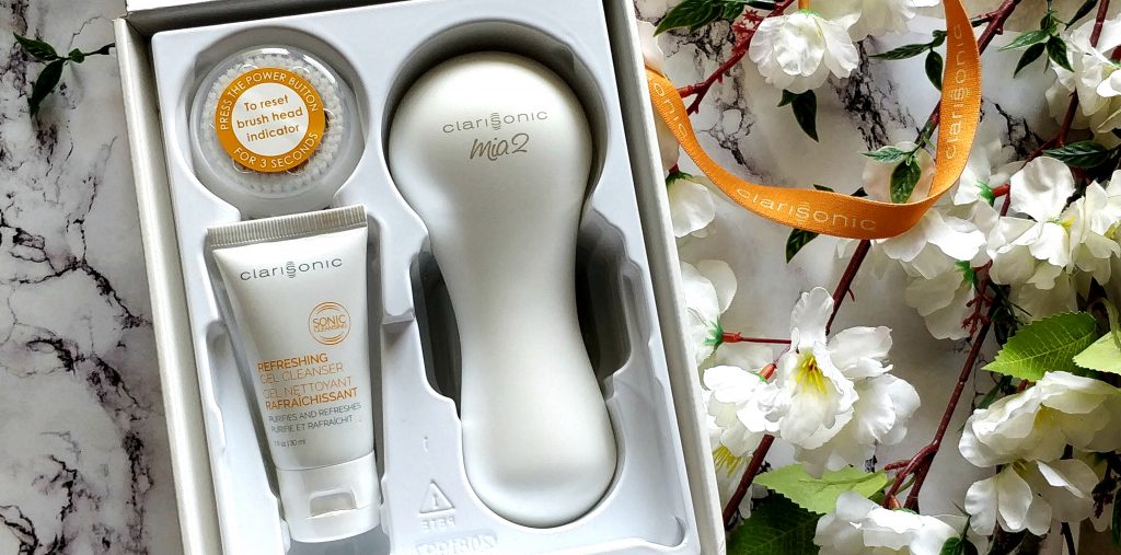 clarisonic mia 2 skin cleansing system, clarisonic mia 2 facial cleansing brush, clarisonic mia 2 gift set,clarisonic mia 2 white set,clarisonic mia 2,clarisonic mia 2 review,buy clarisonic mia 2 online,clarisonic mia 2 uses,clarisonic mia 2 how to use, mia 2,clarisonic confidence boost holiday gift set it cosmetics,skin cleansing devices, skin cleansing tool,