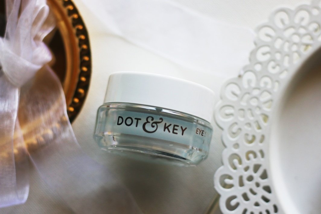 dot and key eye cream review, dot and key eye sleeping mask, dot and key sleeping mask, dot and key overnight mask, dot and key face mask, dot & key skin plumping moisture infusion water sleeping mask review,depuffing eye cream concentrate review, eye cream, under eye cream, dark circles, puffy eyes, antioxidant rich eye cream, depuffing eye cream, illuminating eye cream, eye cream for dark circles, eye cream for puffy eyes, plump under eye, hydrated under eye, overnight eye mask, eye puffiness mask, dark circles removal mask, eye bags, gel texture eye mask, cooling eye mask, line minimizing eye mask, dot and key shadow minimizing eye sleeping mask review, cooling mask, hyaluronic mask, hydration face mask, best overnight sleeping mask, serum for glowing skin, facial serum, glow serum, dry skin serum