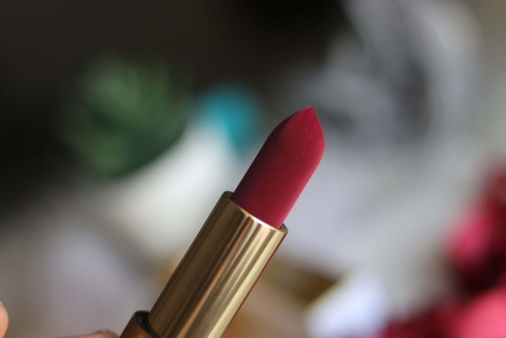 Star Lisa Eldridge Launches 3 Velvet Red Lipsticks—Just in Time for  the Holidays